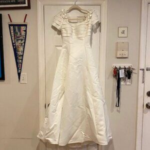 Lady Eleanor Wedding Dress